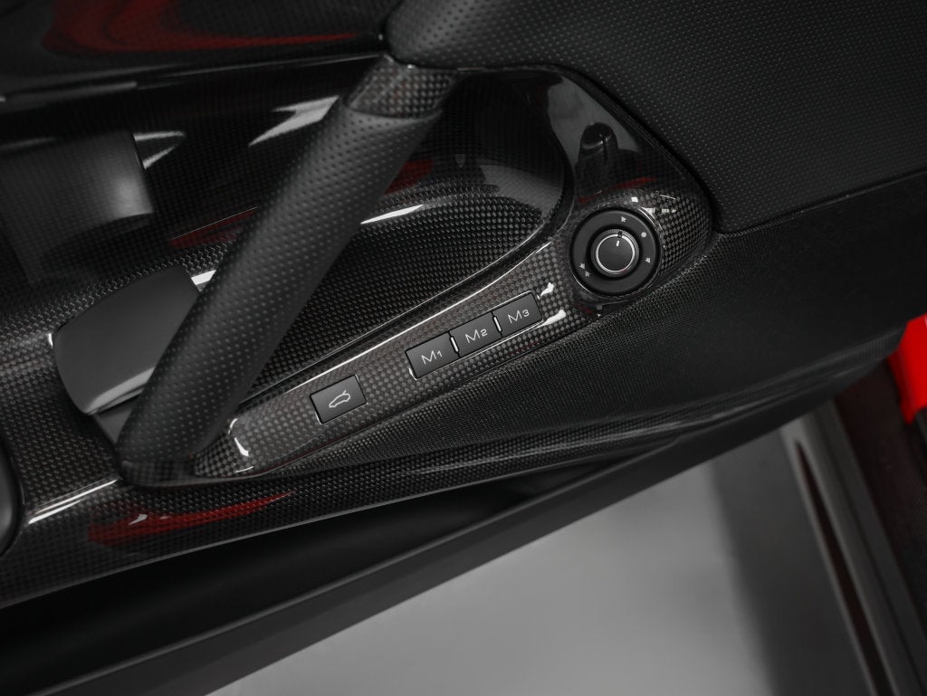 2023 Ferrari 812 GTS Base