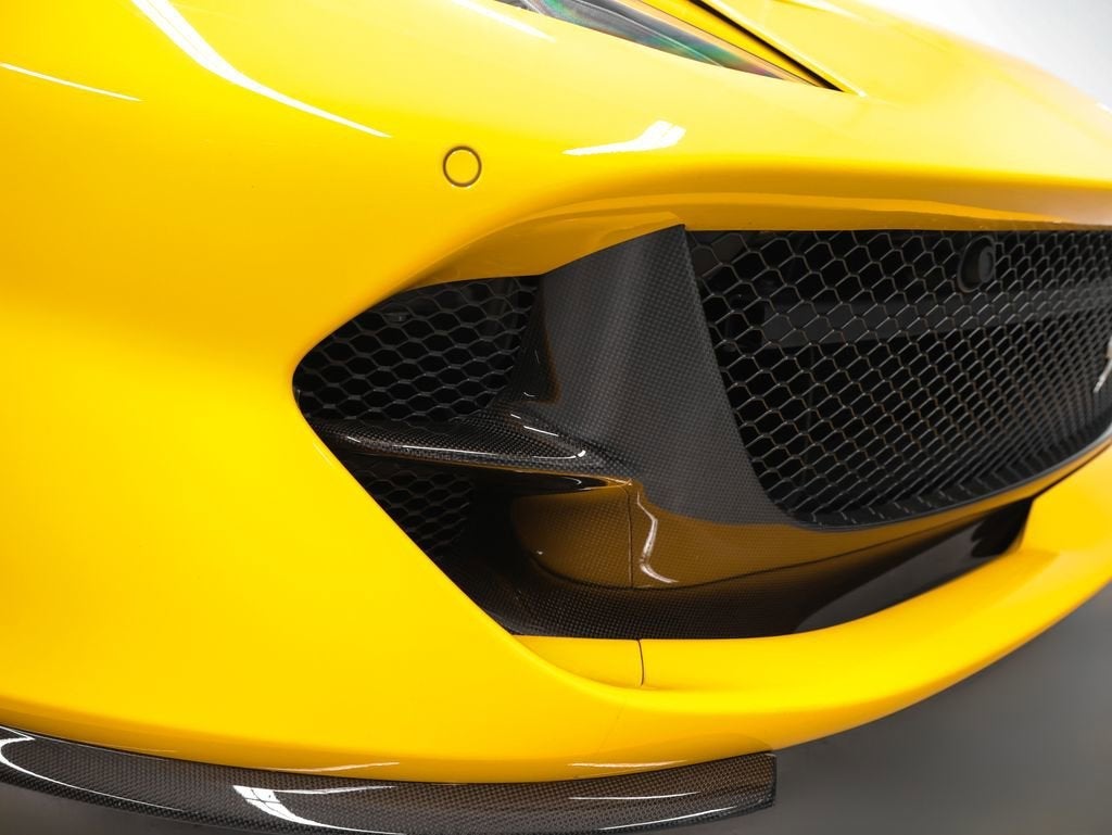 2021 Ferrari 812 GTS Base