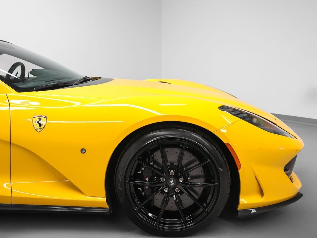 2021 Ferrari 812 GTS Base