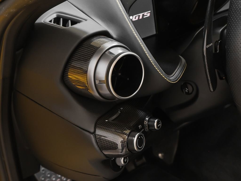 2021 Ferrari 812 GTS Base