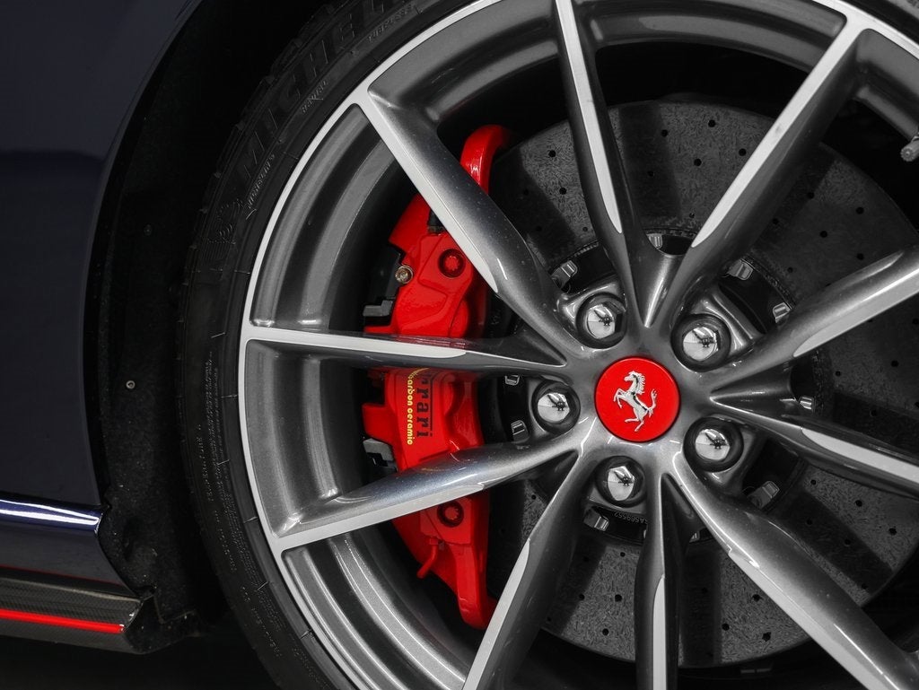 2021 Ferrari 812 GTS Base