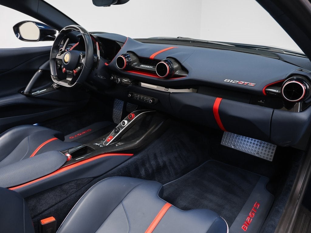 2021 Ferrari 812 GTS Base