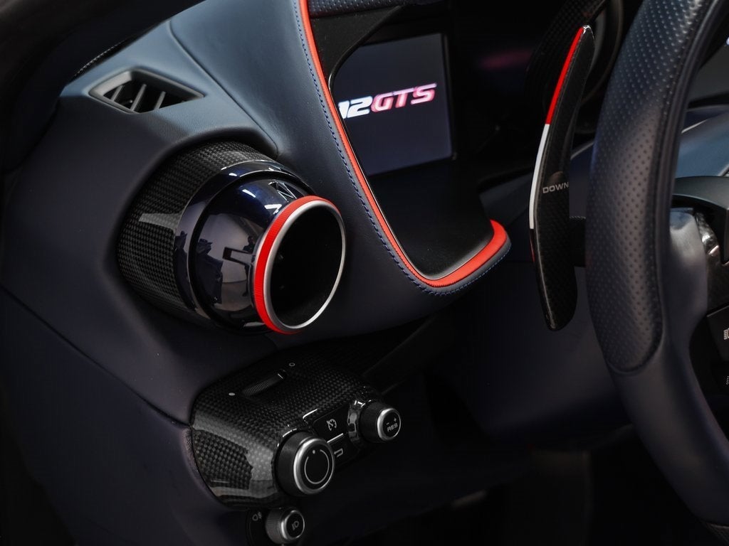 2021 Ferrari 812 GTS Base