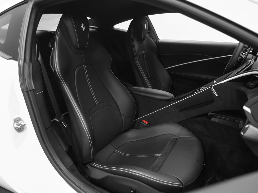 2023 Ferrari Roma Base