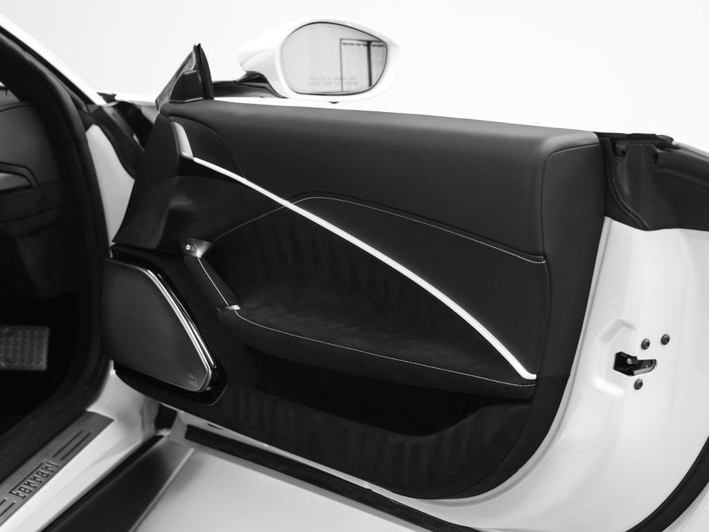 2023 Ferrari Roma Base