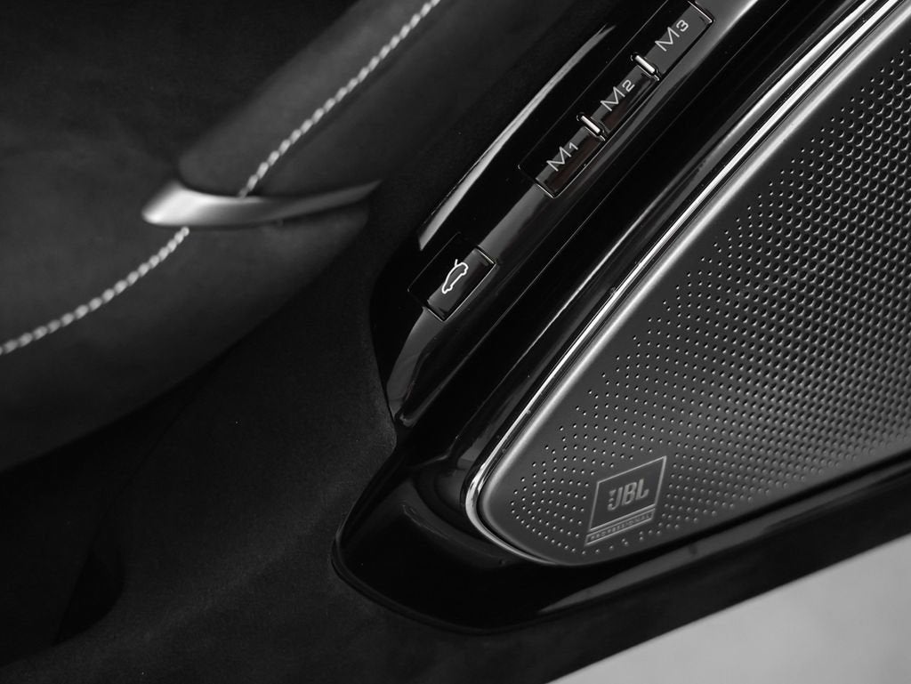 2023 Ferrari Roma Base