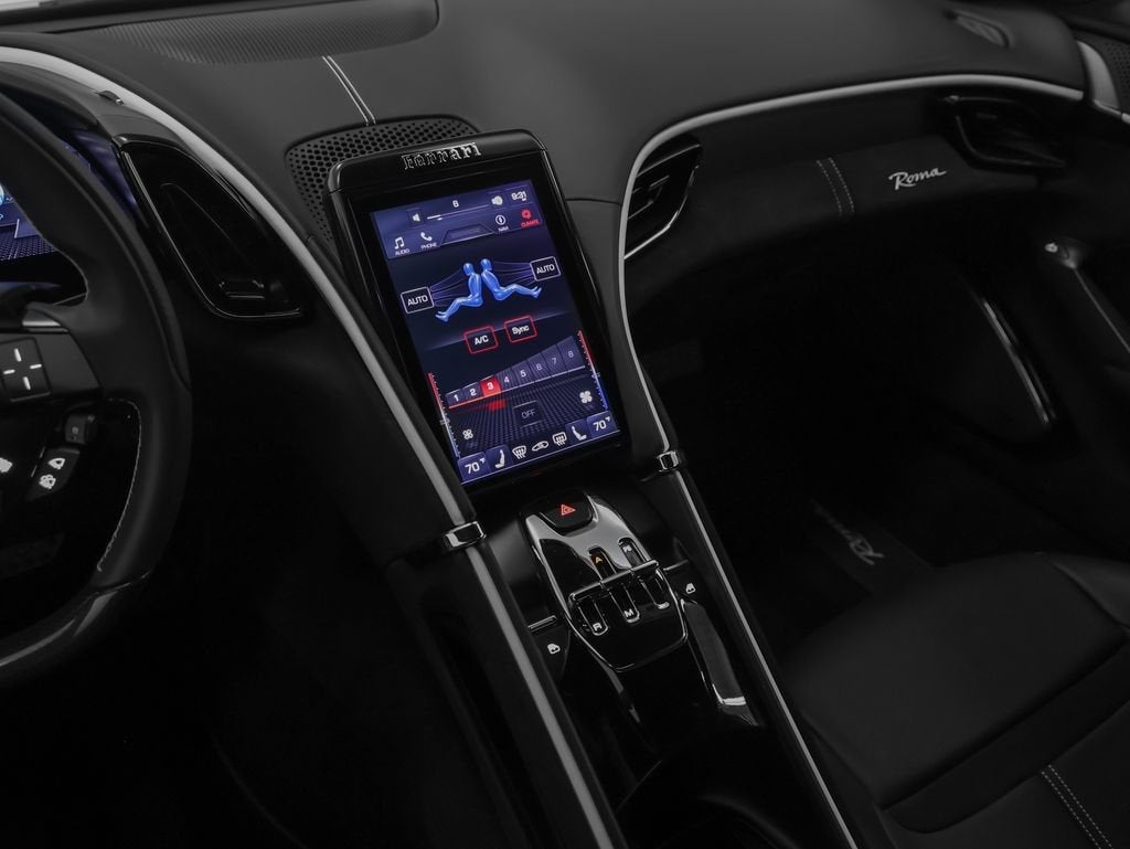 2023 Ferrari Roma Base