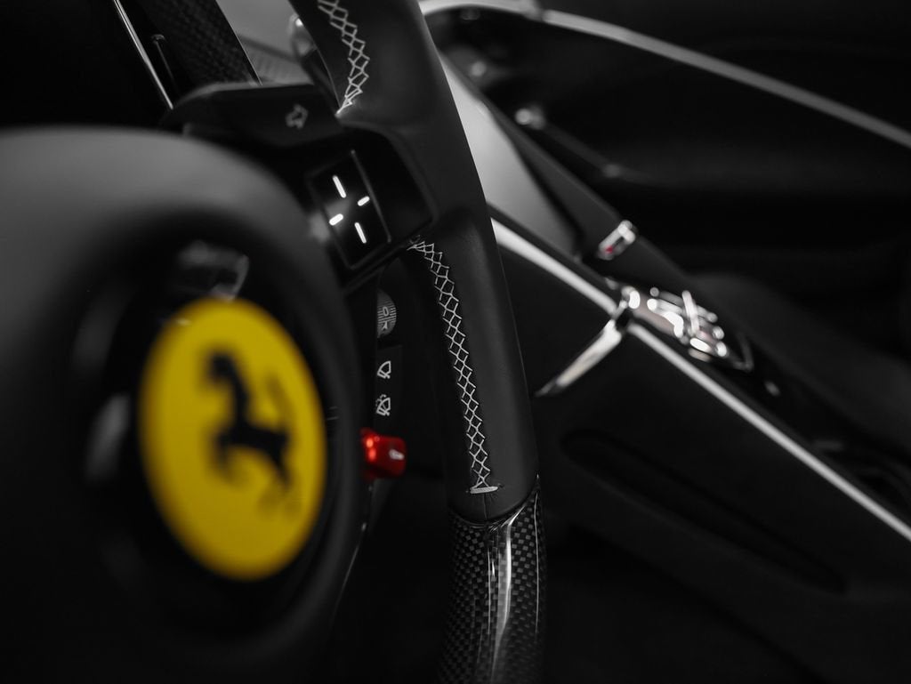 2023 Ferrari Roma Base