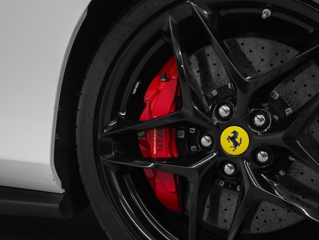 2023 Ferrari Roma Base