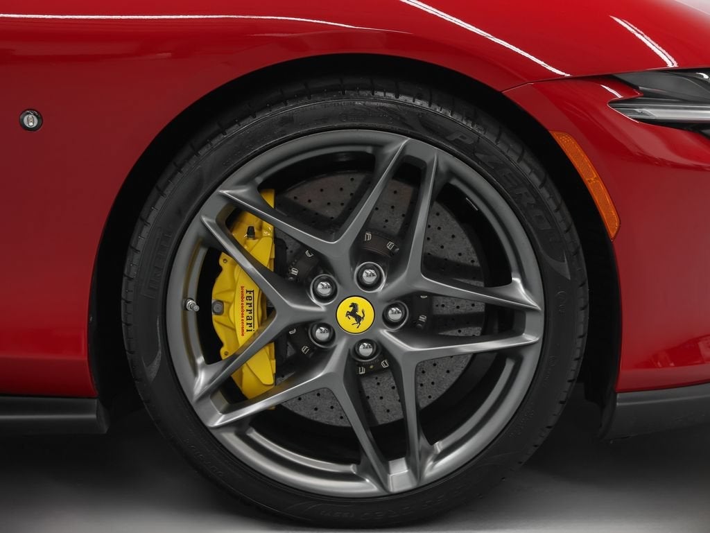 2023 Ferrari Roma Base