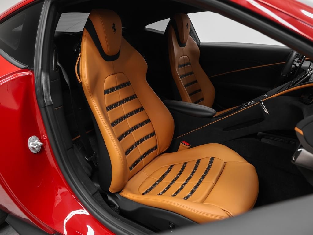 2023 Ferrari Roma Base