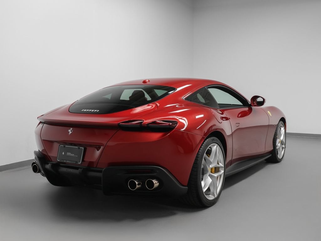 2022 Ferrari Roma Base