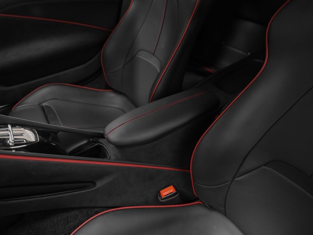 2022 Ferrari Roma Base