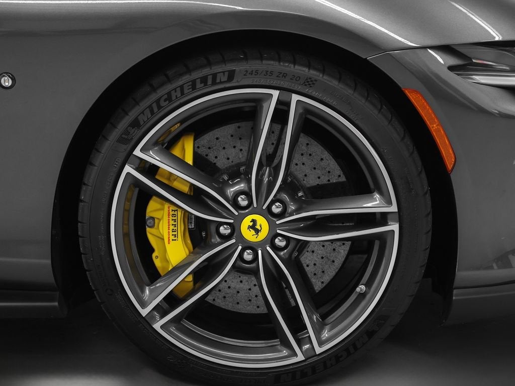 2022 Ferrari Roma Base