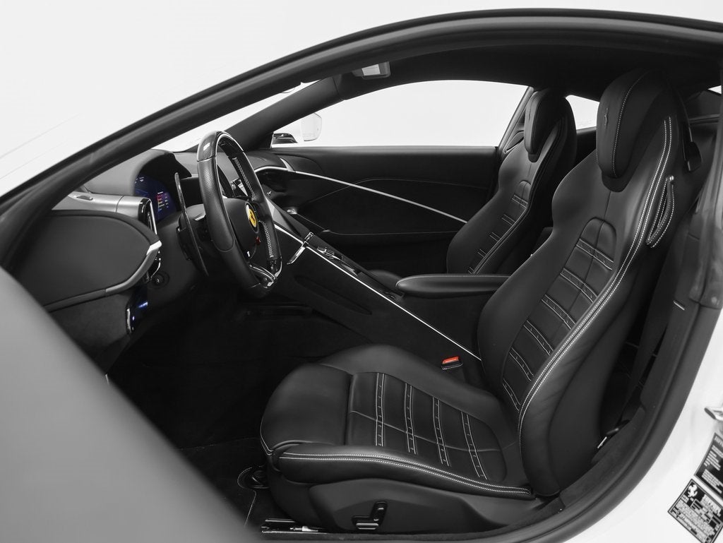 2023 Ferrari Roma Base