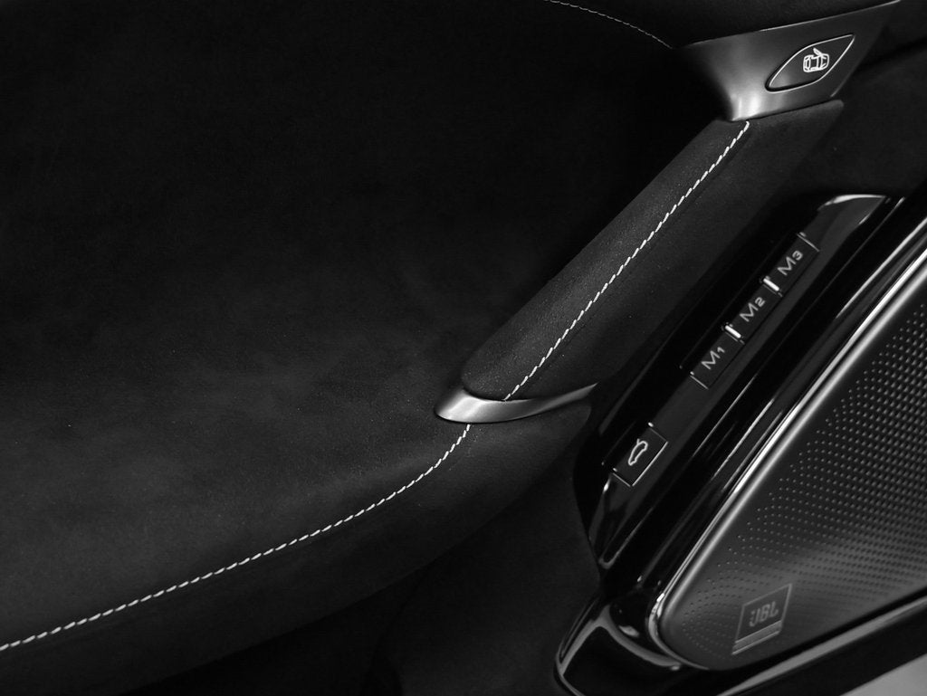 2023 Ferrari Roma Base