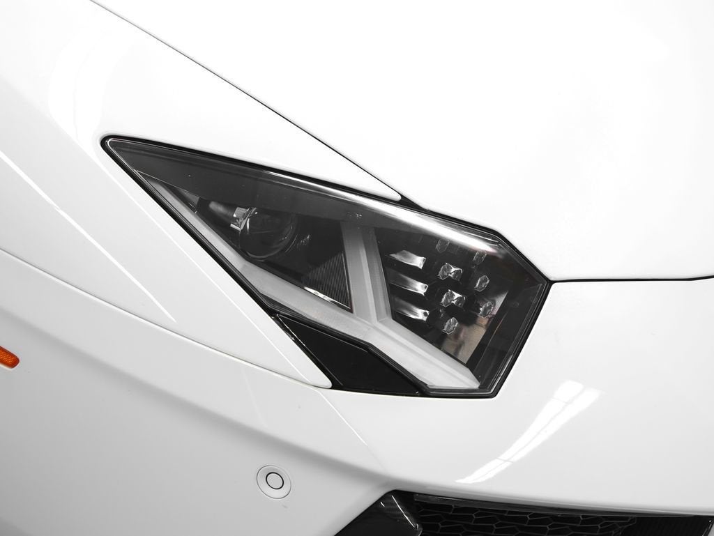 2014 Lamborghini Aventador Base