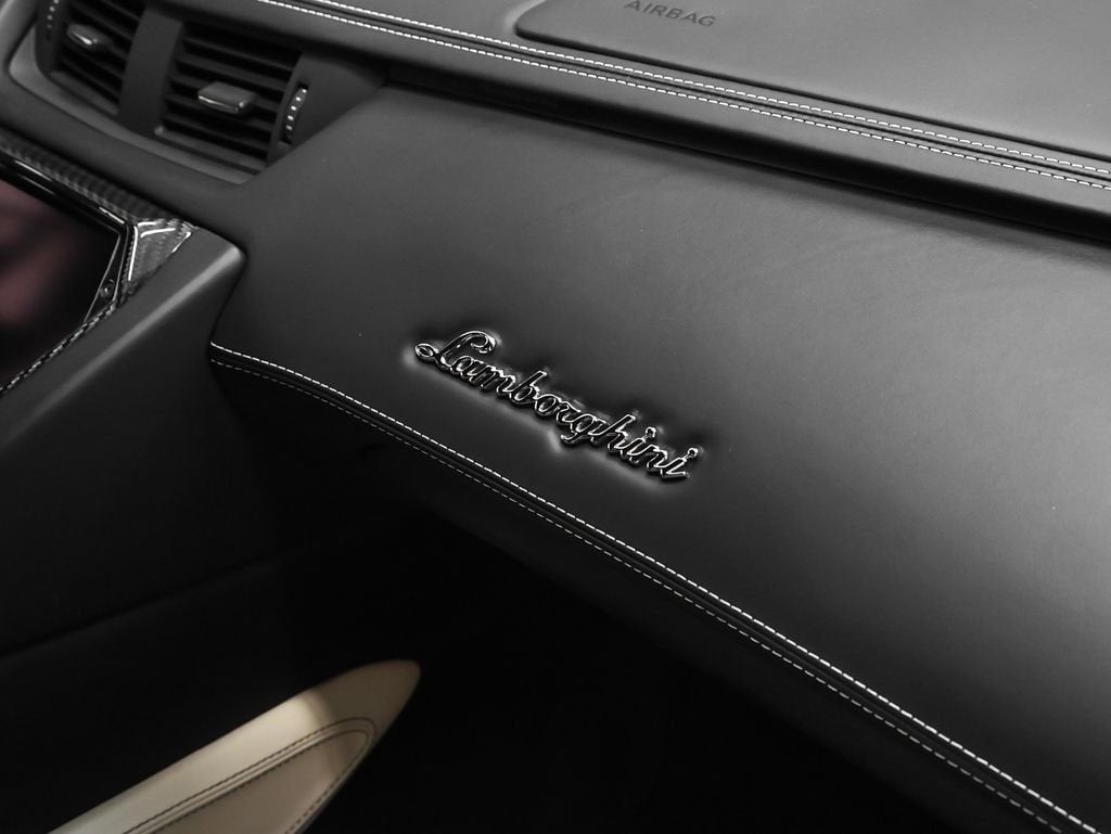 2014 Lamborghini Aventador Base