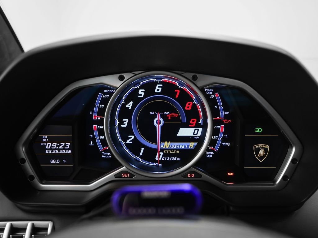 2014 Lamborghini Aventador Base