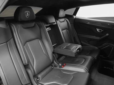 2022 Lamborghini Urus Base