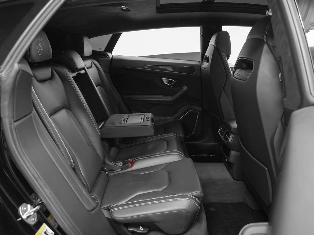 2022 Lamborghini Urus Base