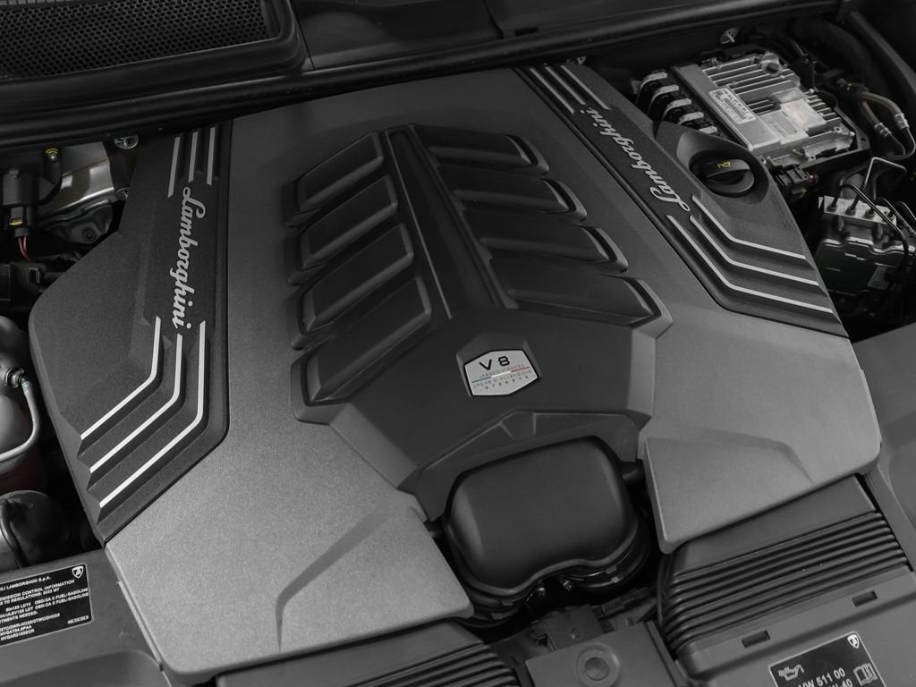 2022 Lamborghini Urus Base