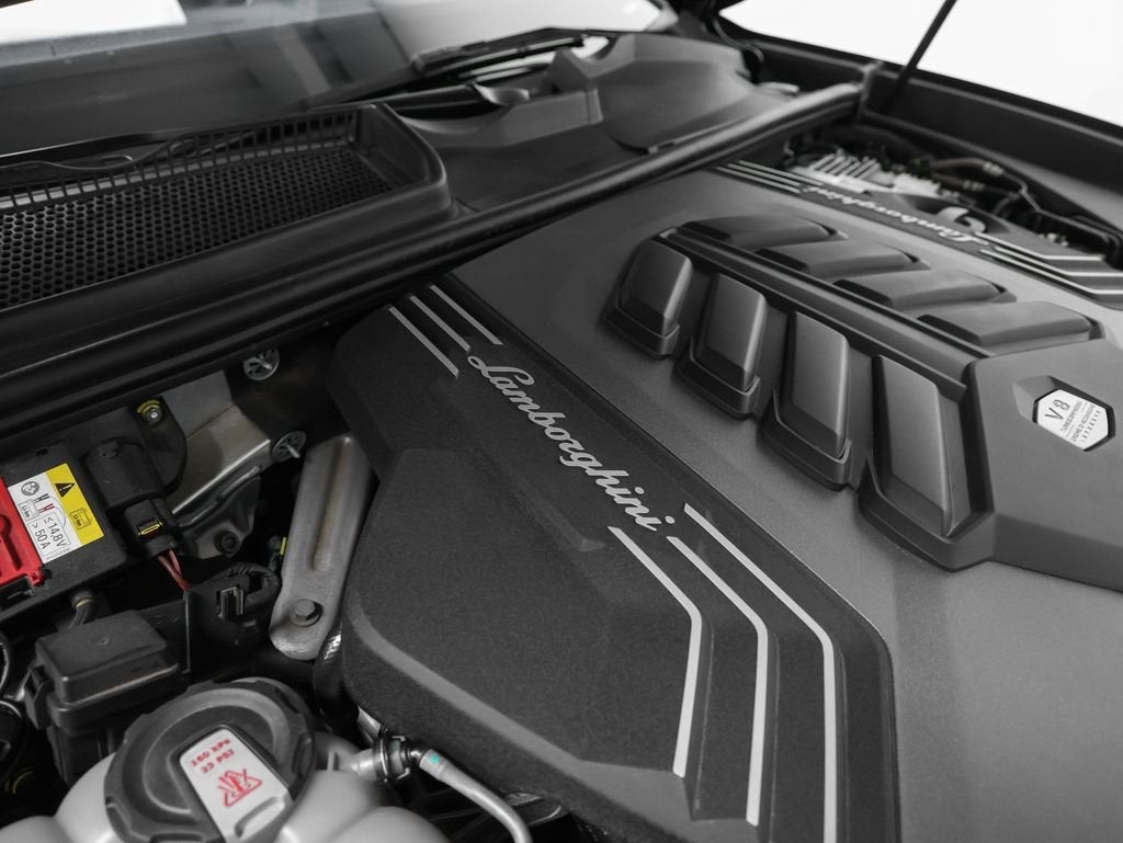 2022 Lamborghini Urus Base