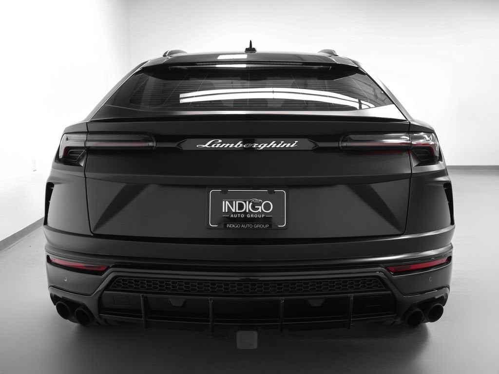 2022 Lamborghini Urus Base