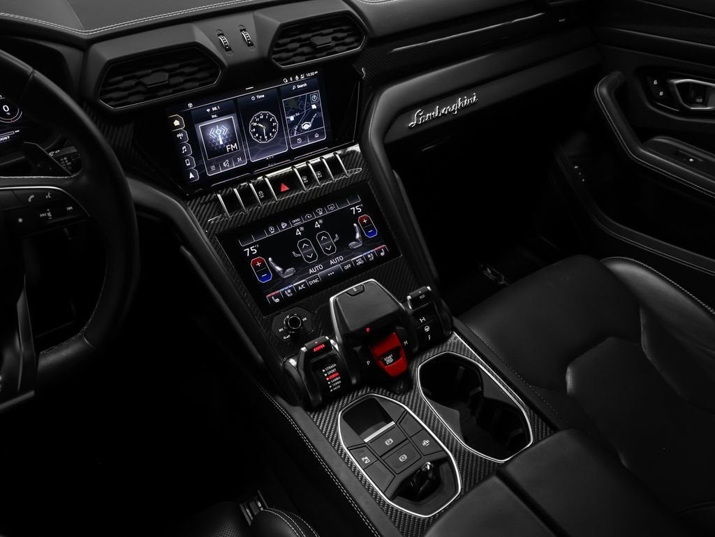 2022 Lamborghini Urus Base