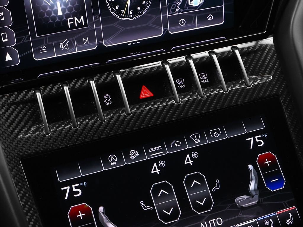 2022 Lamborghini Urus Base