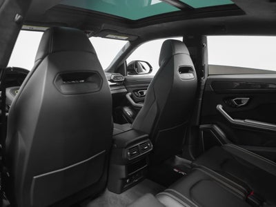 2022 Lamborghini Urus Base