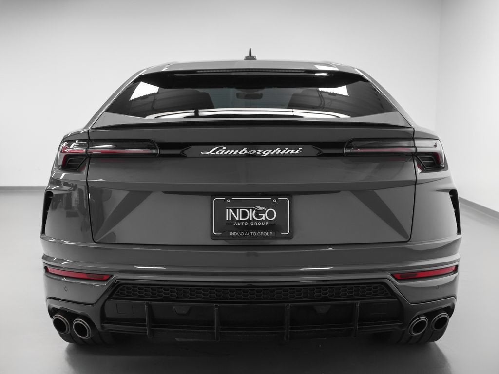 2022 Lamborghini Urus Base