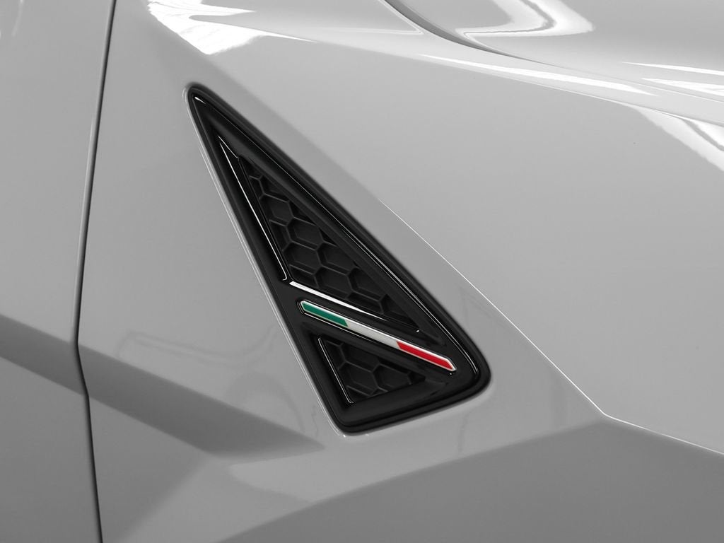 2024 Lamborghini Urus S