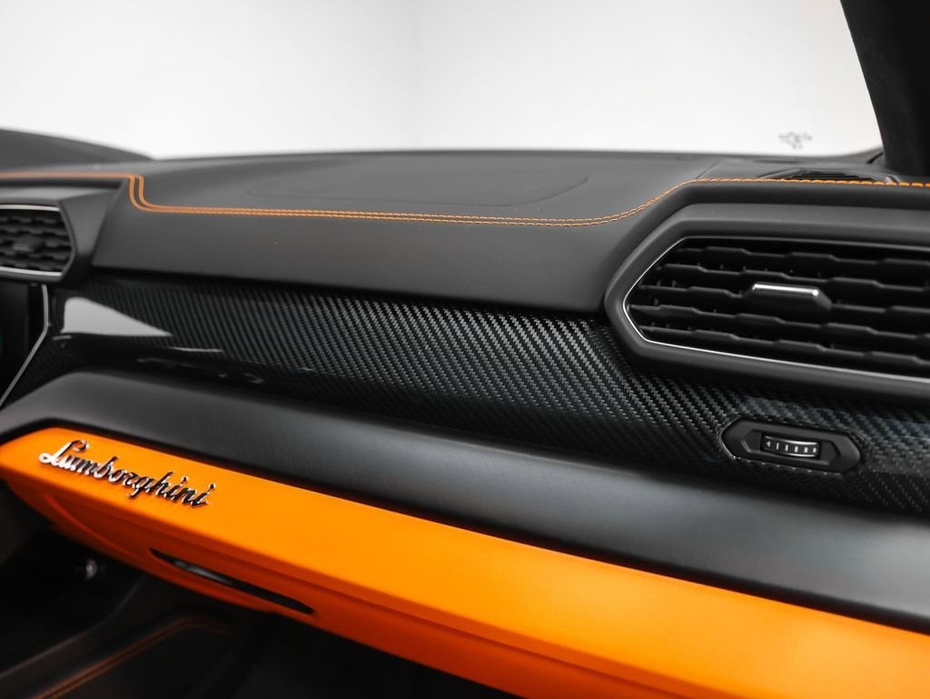 2024 Lamborghini Urus S