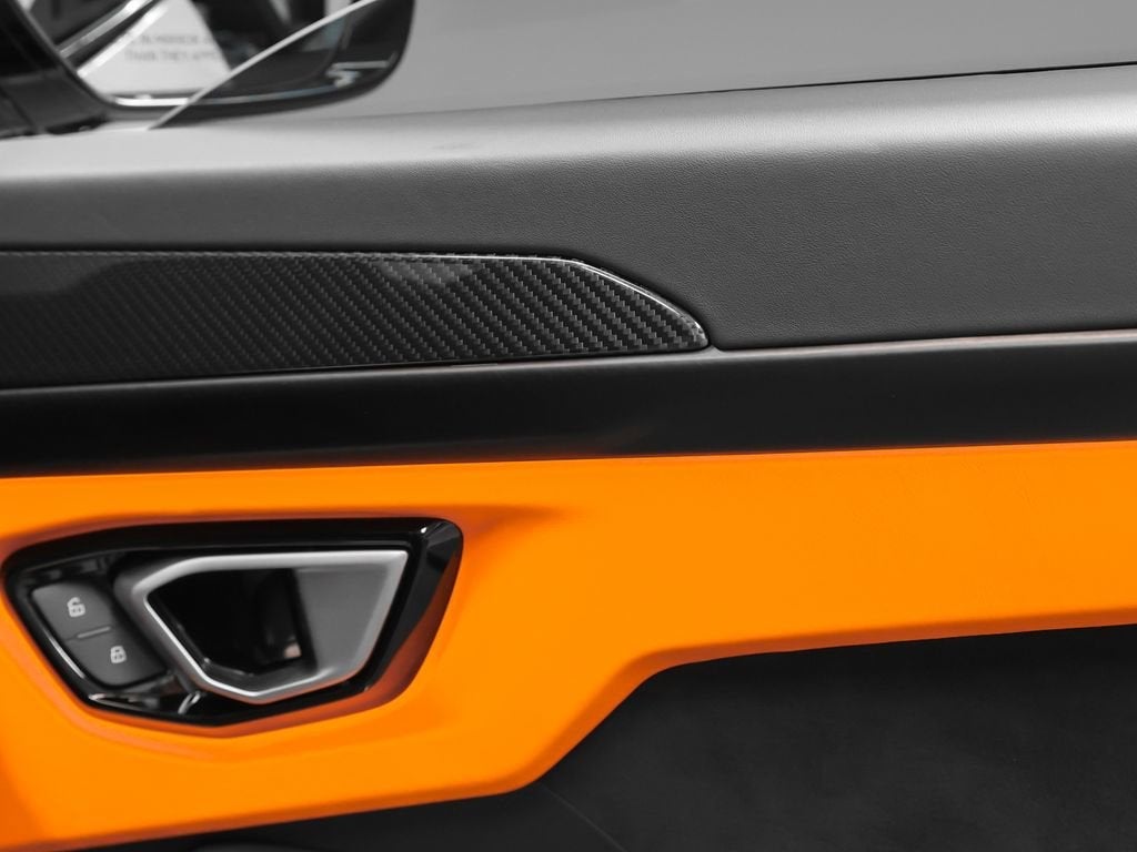 2024 Lamborghini Urus S