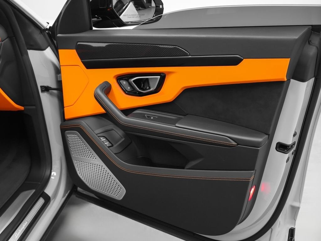 2024 Lamborghini Urus S