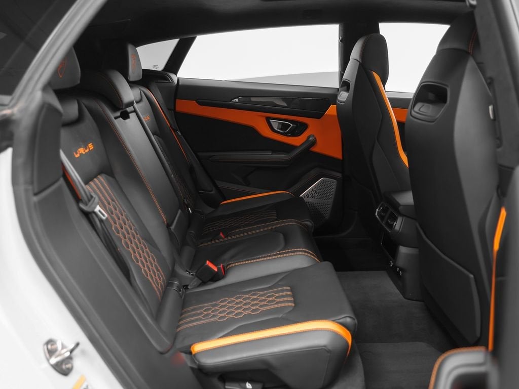 2024 Lamborghini Urus S