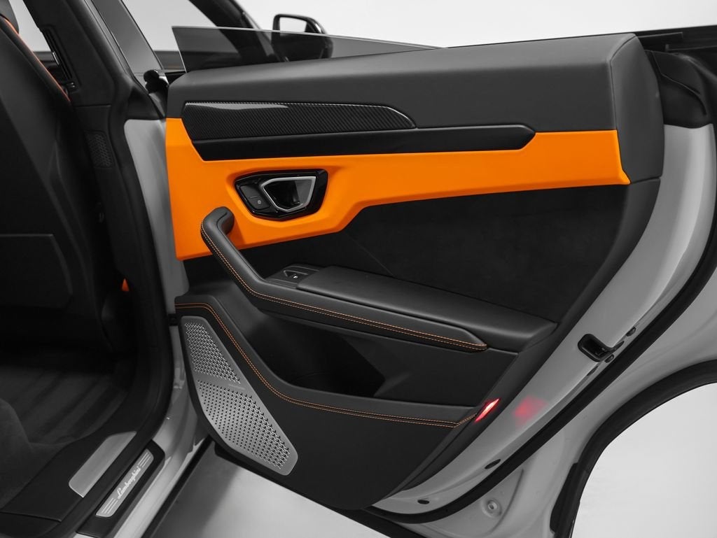 2024 Lamborghini Urus S