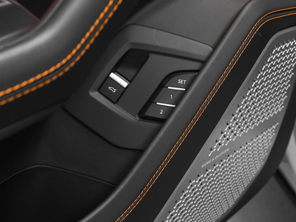 2024 Lamborghini Urus S