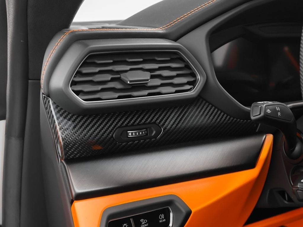 2024 Lamborghini Urus S