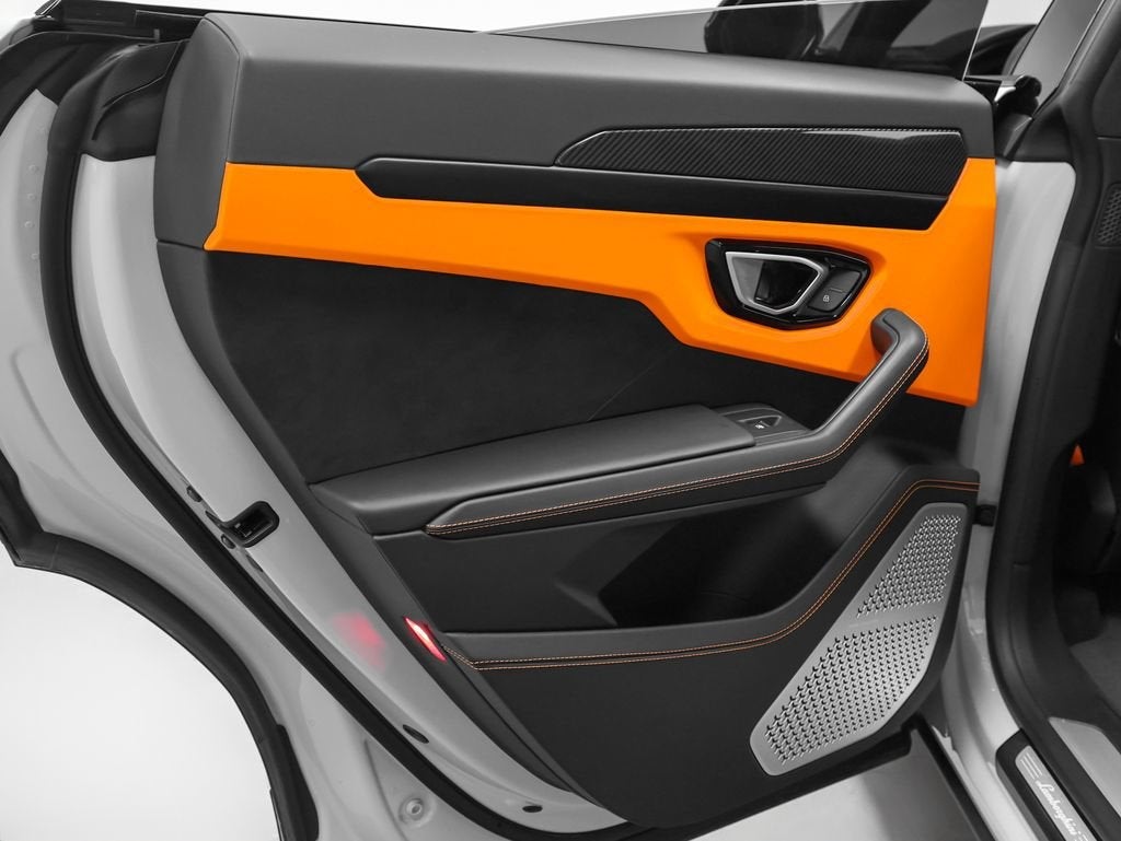 2024 Lamborghini Urus S