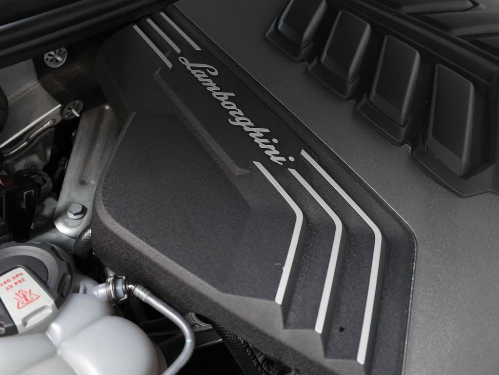 2024 Lamborghini Urus S