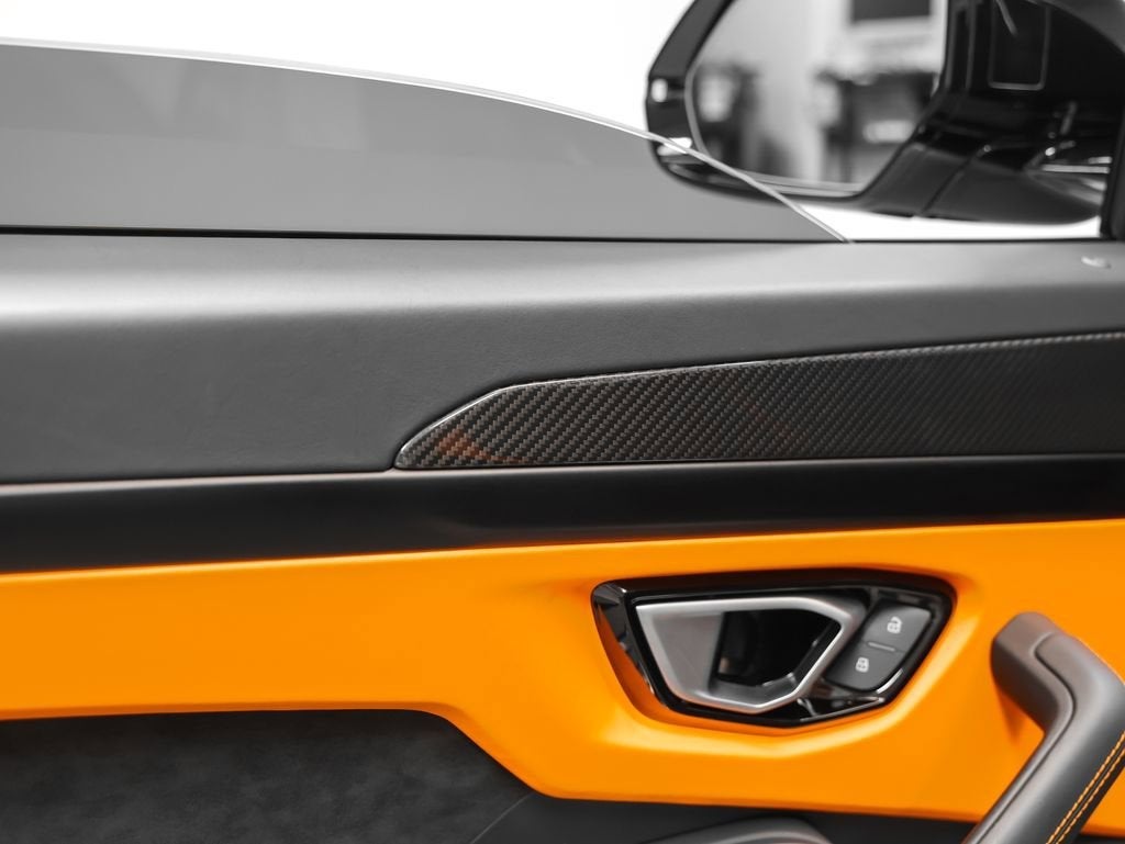 2024 Lamborghini Urus S