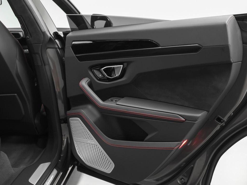 2024 Lamborghini Urus S