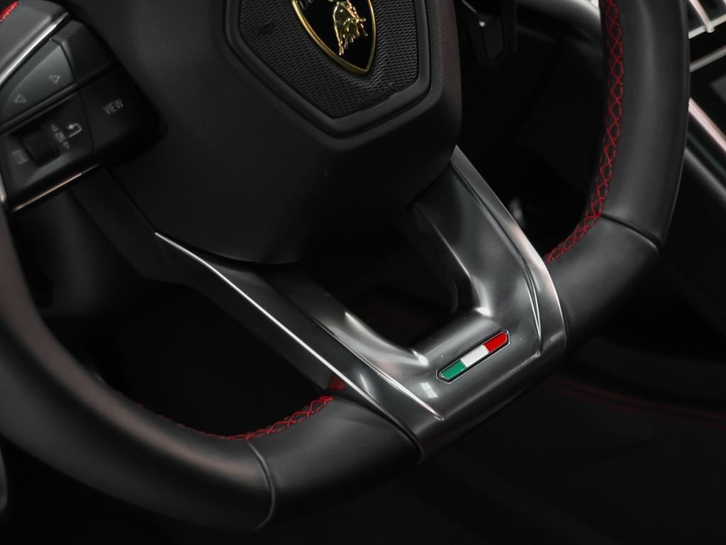 2024 Lamborghini Urus S