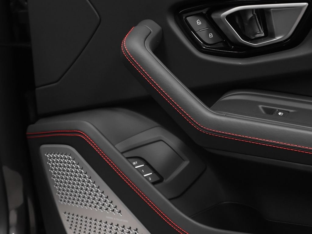 2024 Lamborghini Urus S