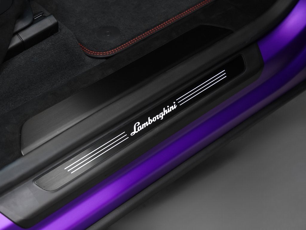 2024 Lamborghini Urus Performante