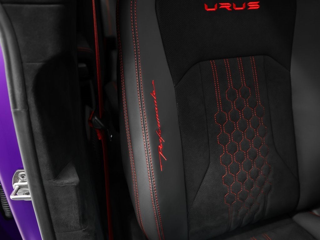 2024 Lamborghini Urus Performante