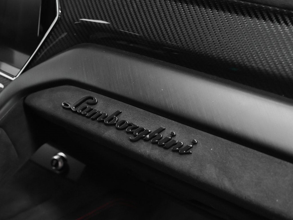 2024 Lamborghini Urus Performante