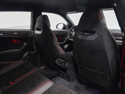 2024 Lamborghini Urus Performante